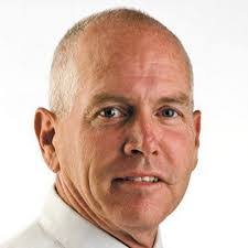 Tamara Vides's Instagram, Twitter & Facebook