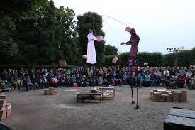 These sides are above all the meetings kleines fest im großen garten. Une De Plus Company Frankreich Trois Mensch Maske Marionette Kleines Fest Im Grossen Garten Hannover 2019 Letzte Weisheiten