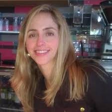 Veronica Harding's Instagram, Twitter & Facebook