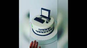 I would suggest fondant for the keys. Pc Torte Personal Computer Cake Tort Kompyuter Youtube