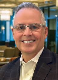 Brad Devries's Instagram, Twitter & Facebook