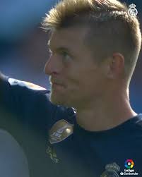 Toni kroos haircut gains positive reaction among the audience and those who don't even know football. Real Madrid C F Real Madrid Toni Kroos Doesn T Score Normal Goals Facebook