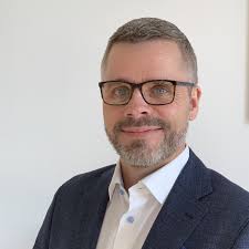 Explore the people profiles in @bolia.com Location