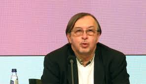 Deux cas suspects de thrombose signalés après un vaccin astrazeneca en belgique: Les Plus De 55 Ans Pourraient Se Faire Vacciner Avec Astrazeneca Apres De Nouvelles Etudes Bx1