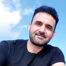 Nick Vintila (SemanticBeeng)