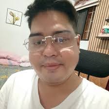 Melissa Elizalde's Instagram, Twitter & Facebook