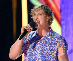 Wie viel verdient logan paul? Gffokwv2l1vfvm