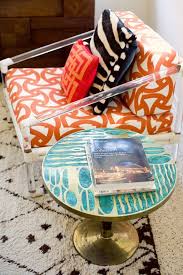 Trina Turk S Home In Los Angeles Photo By Bonnie Tsang For Matchbook Magazine Decor Trina Turk Lucite Chairs