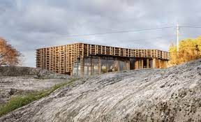 A Prefabricated Timber Facade Envelops The Concrete Split Level Interiors Of This Cabin Which Atelier Oslo Has Slotte Timber Facade Wooden Architecture Facade