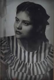 Could u kind people pls take the lines of this photo of my gawjus great  grand daughter so i can have it made larger and put in a frame x