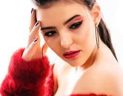 Royal Blood Projects :: Photos, videos, logos, illustrations and branding  :: Behance