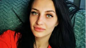 Fanii acesteia au lansat o petiție care a. Revine Sau Nu Ana Porgras La Survivor Romania Fanii Au FÄƒcut O PetiÈ›ie Online A