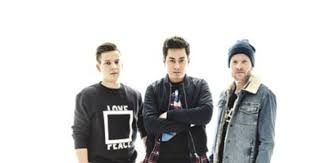 Read hot and popular stories about mirai on wattpad. Mirai Navratil Nema Dobre Zpravy Po 10 Letech Prisel Rozchod Blesk Cz