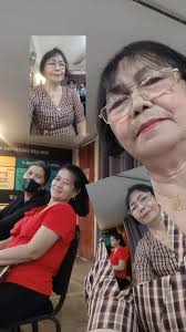 I especially love to hear this wonderful carol sung by beautiful and  capable voices. Truly and surely...its gloriously beautiful and pure to the  soul.