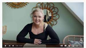 Her followers then hoped that would mean that the blonde is now making a comeback, and indeed: Rosenheimerin Und Fitness Ikone Sophia Thiel Ist Zuruck Rosenheim Stadt
