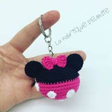 Porte Clefs Mickey Et Minnie Modeles De Jouets Au Crochet Porte Clef Tricot Et Crochet