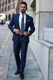La veste, le pantalon, la ceinture ou le gilet (vous pourriez choisir une pièce entre la ceinture et le gilet ), non compris la chemise. Quelques Idees De Tenues Pour Un Mariage Psm