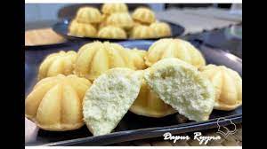 Daun pandan 6pcs tepung beras 10g tepung menaikkan sendiri 120g telur. Resepi Kuih Bahulu Tradisional Lembut Gebu Youtube