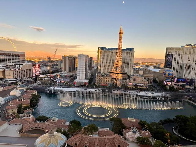 Las Vegas Review: Bellagio Fountain View Stay Well Room - TravelUpdate