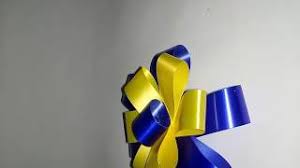 Alternatif dekorasi pohon natal yang gampang dibuat (foto kamu bisa menciptakan kreasi pohon natal dengan menggunakan. Cara Membuat Bunga Pita Dari Pita Jepang Youtube