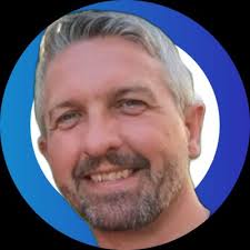 After 17 happy and fulfilling years with #ingenico I have been fortunate  enough to secure an exciting opportunity with #motorolasolutions based in  Edinburgh.