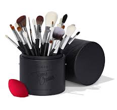 James charles is a model, makeup artist, and internet celebrity from new york, born in 1999. Das James Charles Pinselset Morphe De