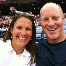 Michael Hufham's Instagram, Twitter & Facebook