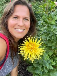 About — Maria Renner, MPA/MSES, LMT