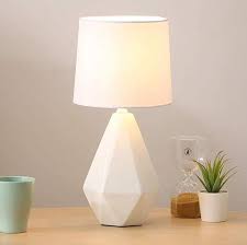 Das gängigste material für lamp design contemporary ist metall. 8 Best Modern Table Lamps Top Contemporary Lights In 2021