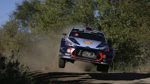 Grand favori de l'épreuve depuis la sortie de route de sébastien ogier vendredi, le pilote hyundai a remporté ce dimanche le premier rallye du portugal de sa carrière. Rallye Portugal Thierry Neuville Und Mads Ostberg Zum Auftakt Zeitgleich Eurosport