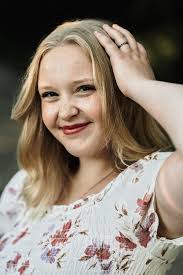 Maryann and Ethan celebrated their wedding day just perfectly with their  closest family and friends by their side! These small and intimate weddings  have started to become a trend and we are