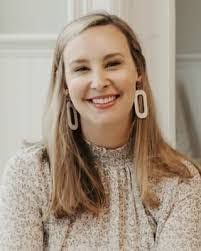 Tina Clyburn's Instagram, Twitter & Facebook