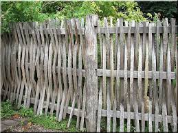 Muemlek Fakerites Akacfabol Antik Butor Egyedi Natur Fa E Fence Design Small Gardens Garden Fencing