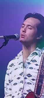 This white woman is a house head. She jammed. Reminds me of myself at  Chosen Few Picnic.  https://m.facebook.com/tina.lane.39/videos/10203680038714768/