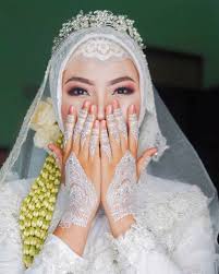 Seperti yang klovers tahu, pasangan ini sudah diisukan bakal menikah sejak november 2020 silam. Detail Gambar Flawless Make Up Tanpa Cukur Alis Simple Hijab For Akad Nika
