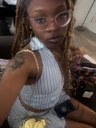 NEW TO THE GROUP THANKS FOR ALLOWING ME TO JOIN THE WORLD 🌍 OF LOVE OF  6/20 ♊️♊️♊️🦍 LOCATION: PRIVATE