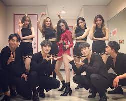 Sunmi S Backup Dancers Recently Gain Attention For Their Amazing Visuals Soompi