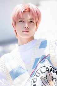 Taeyong Di 2020 Selebritas Nct Potret Diri