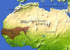 Resultado de imagem para VIAGEM PELO MUNDO DE JOELHOS  MALI