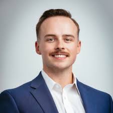 Located in southeastern Kentucky along the Virginia border, Black Mountain  is Kentucky's tallest mountain standing at 4,132 feet (1,260 meters).