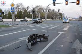 The border towns are dorohusk in poland and yahodin in ukraine. Chelm Zderzenie Dwoch Audi 7 Osob W Szpitalu