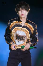Is the debut novel of thomas pynchon, published in 1963. ëˆ„ë‚˜ë¹„ Nuna V On Twitter Taehyung Kim Taehyung Bts Taehyung