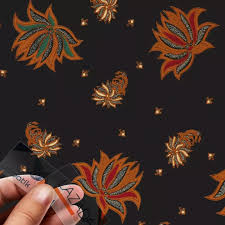 Daftar harga wanita motif batik bunga terbaru april 2021. Kain Batik Motif Batik Classic Bunga Cengkeh Hitam Ukuran 2 Meter Lebih Lazada Indonesia