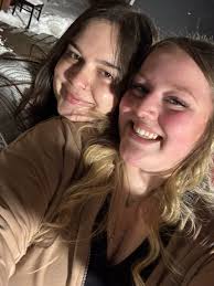 Leah Ingraham (@leahingraham)