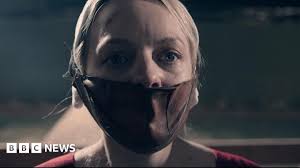 The Handmaids Tale: Series 2 is a harrowing showstopper - BBC News