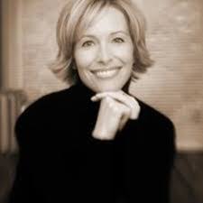 Marie Knapp's Instagram, Twitter & Facebook