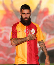 Adama neden alman gurbetçisi muamelesi yapılıyor? Galatasaray Jimmy Durmaz Ve Sener I Kap A Bildirdi