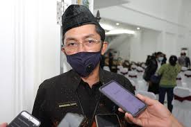 Portal alamat, badan kepegawaian negara (bkn) merupakan lembaga pemerintah non departemen indonesia yang bertugas melaksanakan tugas pemerintahan di bidang manajemen kepegawaian. Bkn Pusat Masih Tunggu Total Kuota Honorer Dari Pemprov Pemkab Dan Pemkot Bintang Papua Online