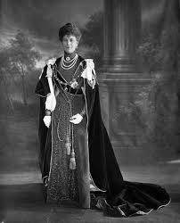 Queen Mary In Robes Of The Order Of The Garter Circa 1906 Queen Mary Order Of The Garter Queen