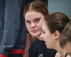 Jen Eisenmann's Instagram, Twitter & Facebook